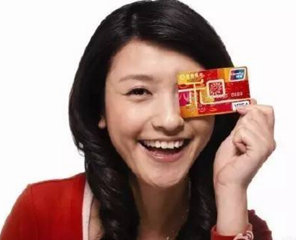 張大奕整容前圖片