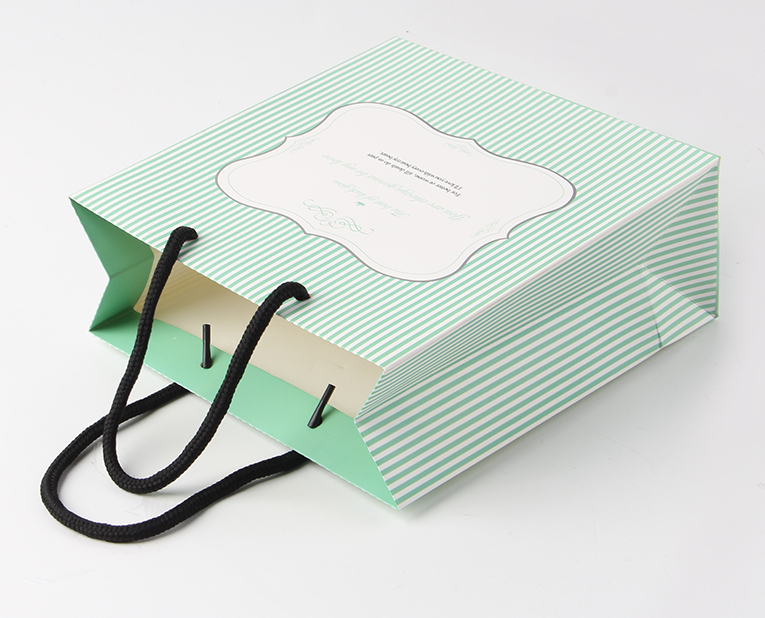 包裝袋廠家的圓孔原來是有這種道理 包裝袋廠家的圓孔原來是有這種道理