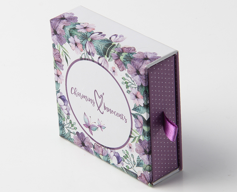 紙盒包裝設計師"區別對待"有和沒有商標的客人! 紙盒包裝設計師"區別對待"有和沒有商標的客人!