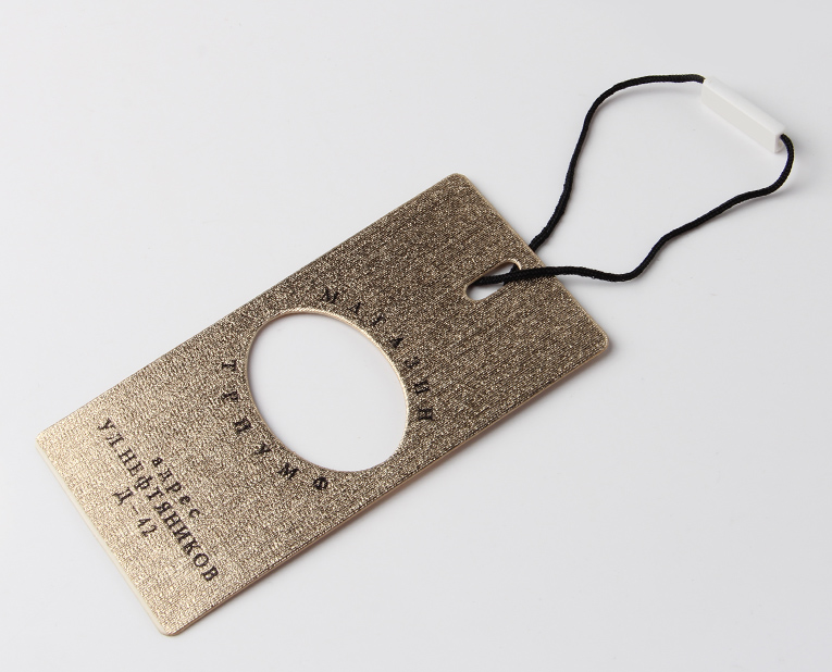 服裝吊牌印刷起訂最少5000是因?yàn)橐?quot;熱機(jī)" 服裝吊牌印刷起訂最少5000是因?yàn)橐?quot;熱機(jī)"