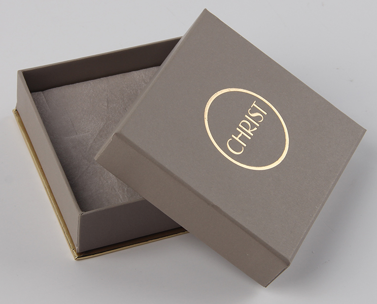 戒指精品盒制造商在打樣中青睞的數(shù)碼快印 戒指精品盒制造商在打樣中青睞的數(shù)碼快印