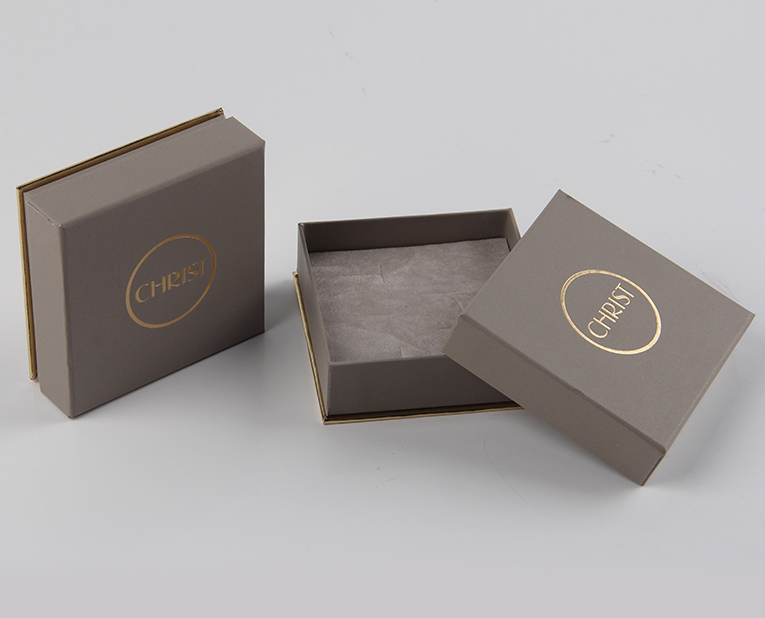 戒指精品盒制造商在打樣中青睞的數(shù)碼快印 戒指精品盒制造商在打樣中青睞的數(shù)碼快印