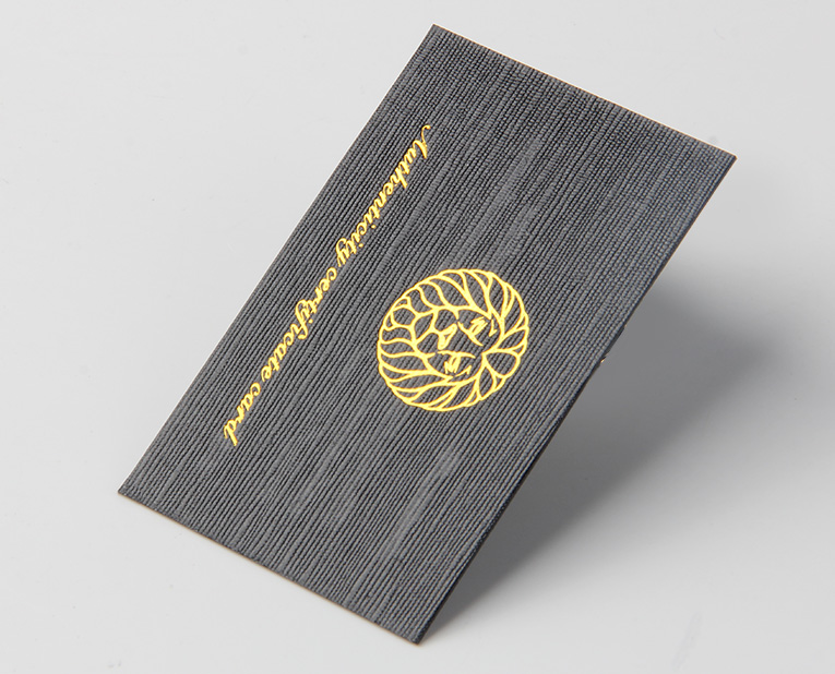 還怕燙金脫落?看這個牛仔褲商家就機智了 還怕燙金脫落?看這個牛仔褲商家就機智了