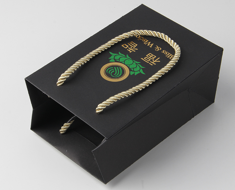 皮具包裝袋金粉要閃亮,廠家一定不能犯的兩個錯誤 皮具包裝袋金粉要閃亮,廠家一定不能犯的兩個錯誤