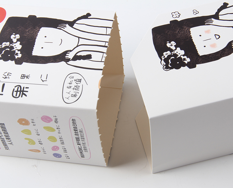 化妝品的盒子在訂制過程中保持顏色出眾的4個小細節 化妝品的盒子在訂制過程中保持顏色出眾的4個小細節