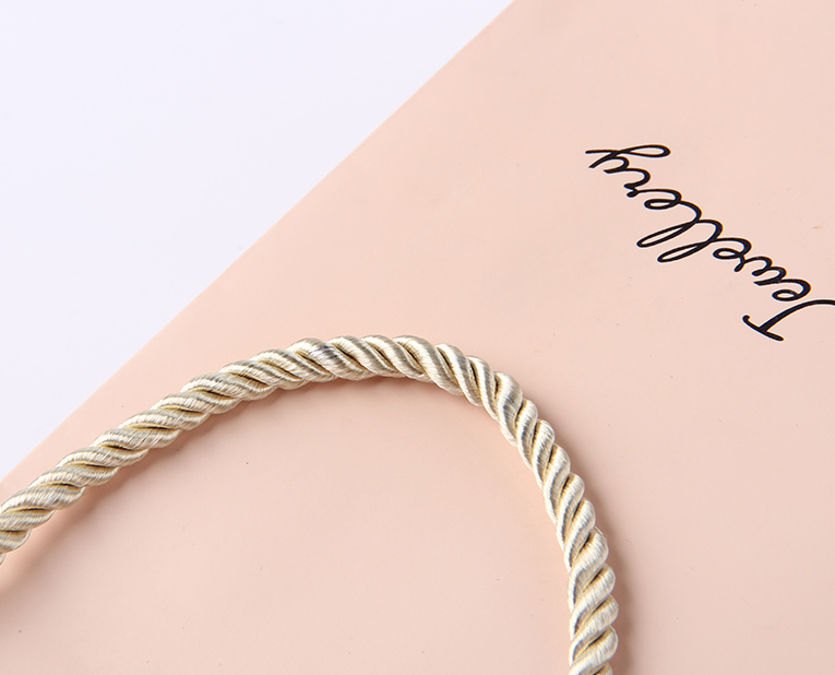 化妝品紙袋覆膜脫落？因為工廠忘記了這兩點