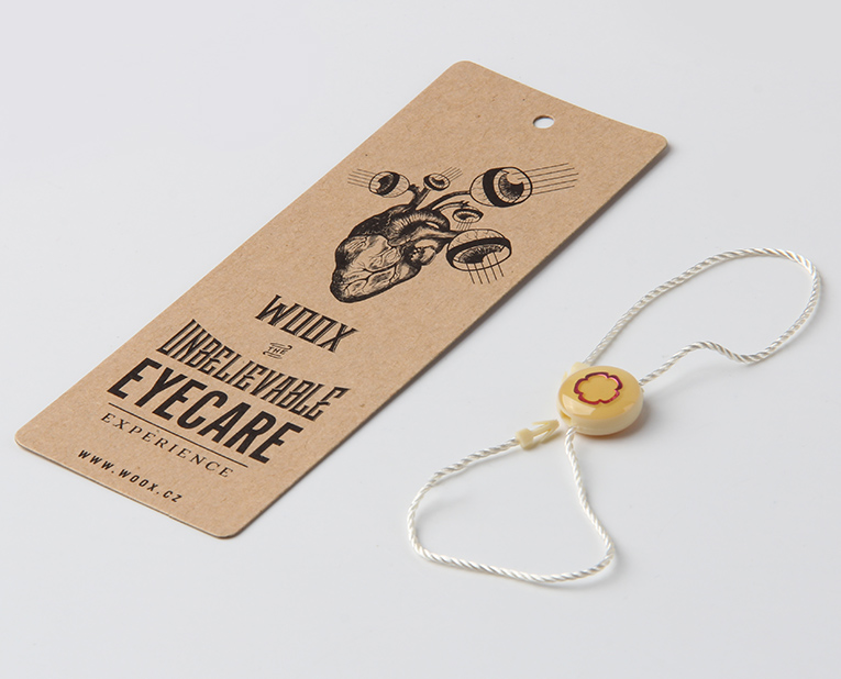 進(jìn)擊的film,服裝吊牌在訂制過程中的第二步 進(jìn)擊的film,服裝吊牌在訂制過程中的第二步