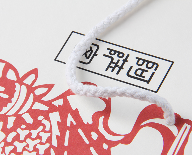 保健品的包裝袋工廠能不能解決金銀油墨脫落?別搞笑啦 保健品的包裝袋工廠能不能解決金銀油墨脫落?別搞笑啦