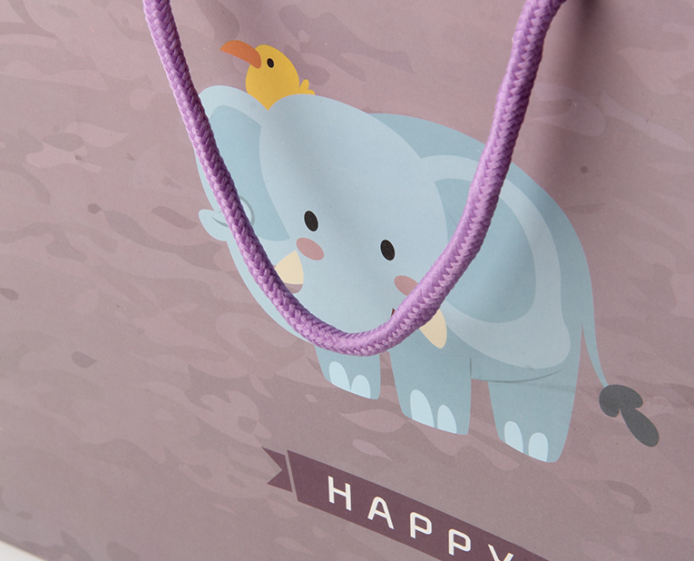 化妝品禮品袋嘗試在冬天用夏天的光油訂制，結果無奈