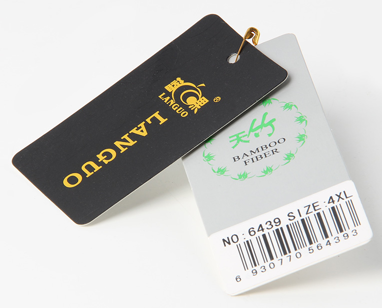 在選擇服裝紙牌定做工藝時(shí)，客人并不是最大的