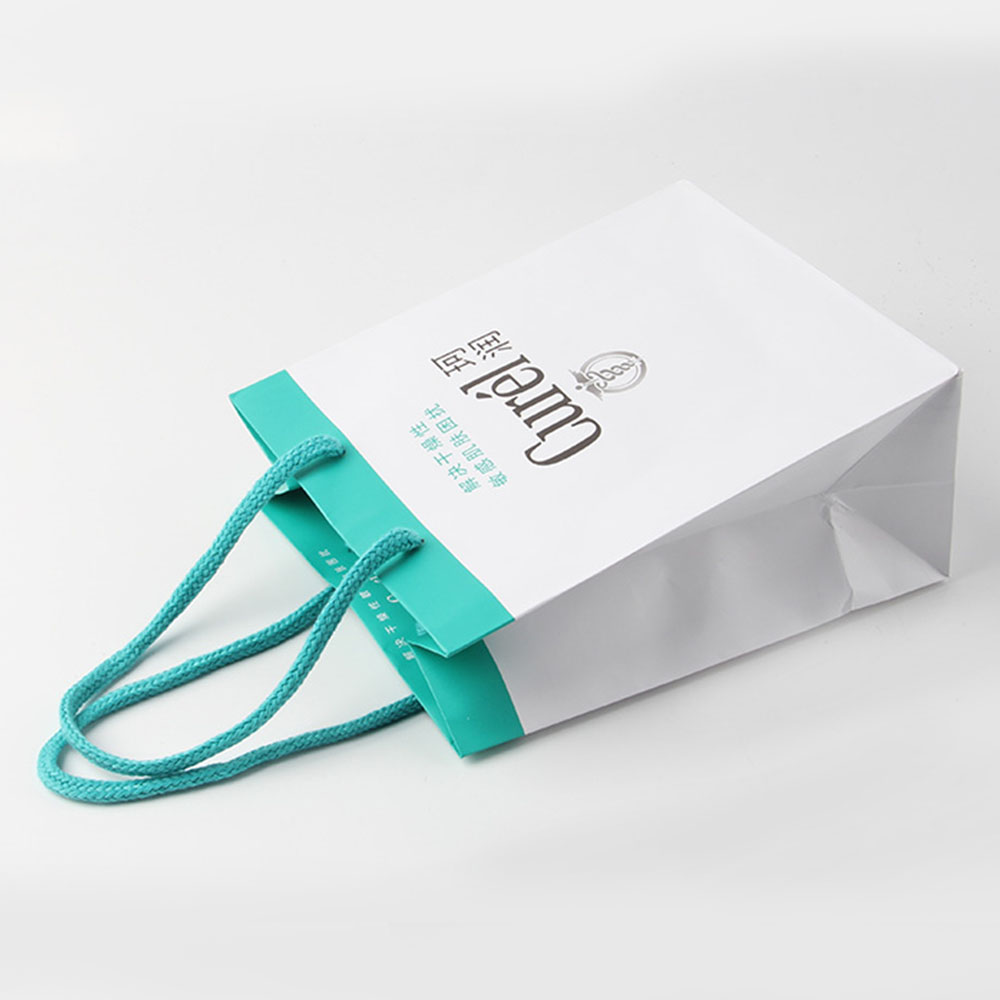 不同顏色燙印和普通印刷在手機紙袋上會又怎樣的訂做效果 不同顏色燙印和普通印刷在手機紙袋上會又怎樣的訂做效果