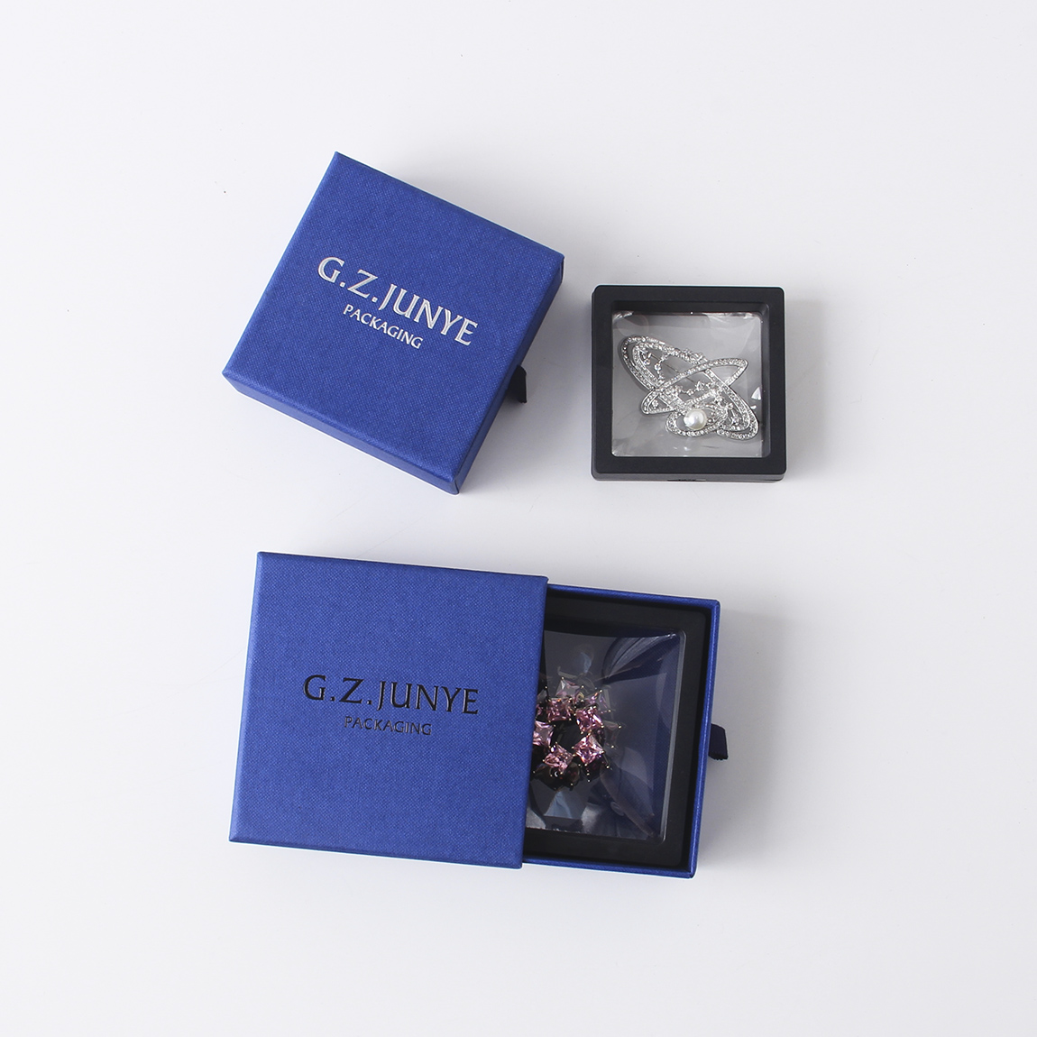 紙質珠寶包裝盒會有哪些生產上的細節需要注意? 紙質珠寶包裝盒會有哪些生產上的細節需要注意?